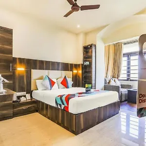 Airport Square Plaza Hotel