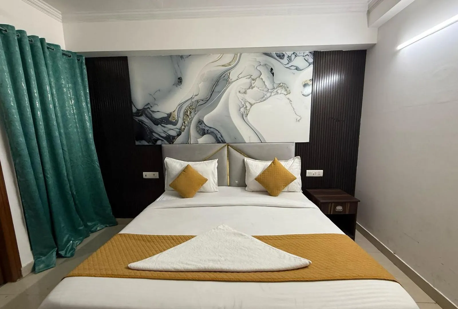 Hotel King Plaza India