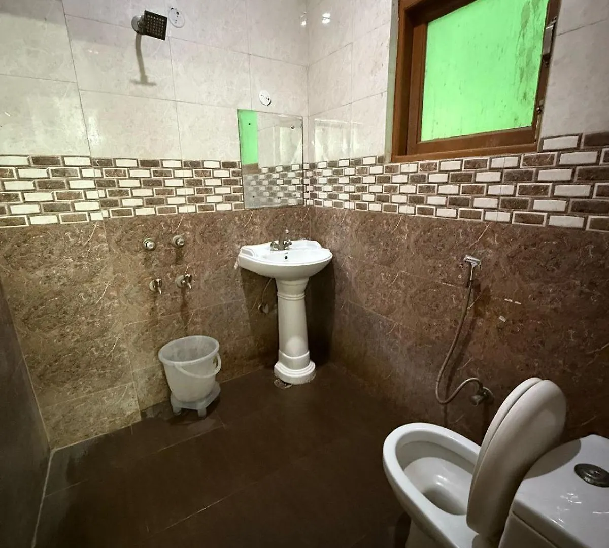 Hotel King Plaza India